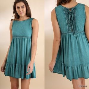 Peacock Sleeveless Dress with Lace Detail